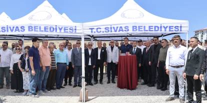 Sivas'ta yeni aile sağlığı merkezi için ilk kazma vuruldu