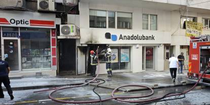 Sivas'ta ATM'de yangın çıktı!