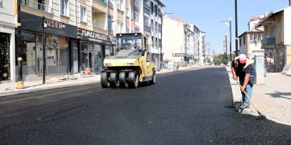 Sivas’ta Halifelik Caddesi baştan aşağı yenileniyor