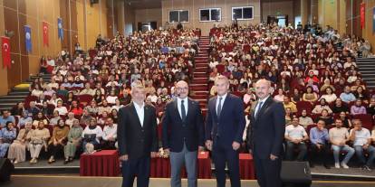 Aday öğretmenler tecrübeli isimlerle buluştu