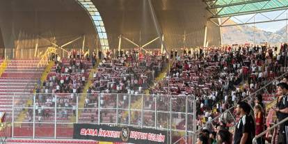 Kayseri’de Sivasspor taraftarı takımını yalnız bırakmadı