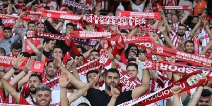 Sivasspor’da daha 2. haftada kara bulutlar