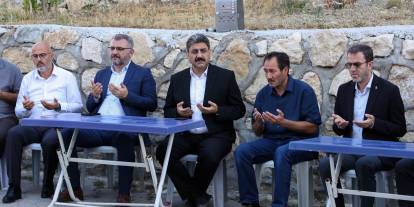 AK Parti’den Özcan ailesine başsağlığı ziyareti