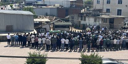 Denizden cansız bedenleri çıkarılan kardeşlere veda