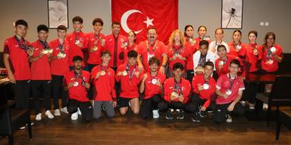 Sivaslı Başkan Gözel’den 33 madalyalık gurur