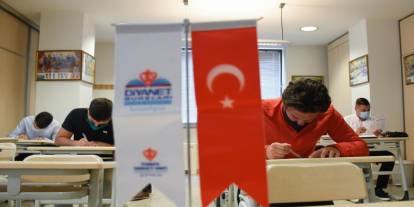 TDV'den eğitim şemsiyesi