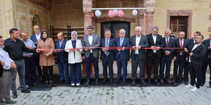 Cemel’de mesire alanı ve köy konağı hizmete açıldı