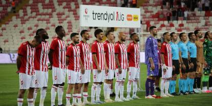 Sivasspor’un hedefi Antalya’dan 3 puan