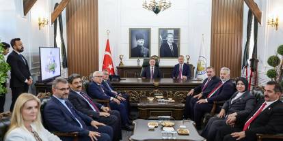 Yumaklı, Başkan Uzun ile bir araya geldi