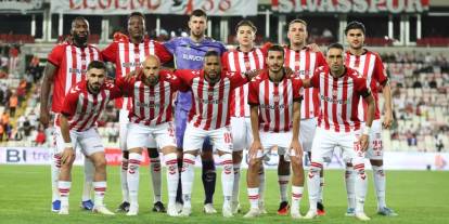 Sivasspor Antalya’da siftah yaptı: Yiğidolar ilk galibiyetini aldı