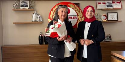 Türk Kızılay Sivas Kadın Biriminde bayrak değişimi