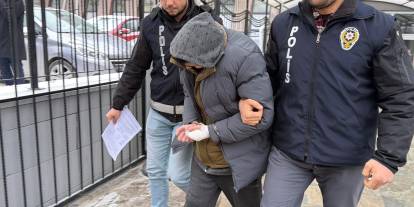 Sanık: Üvey babam anneme saldırdı, araya girdim
