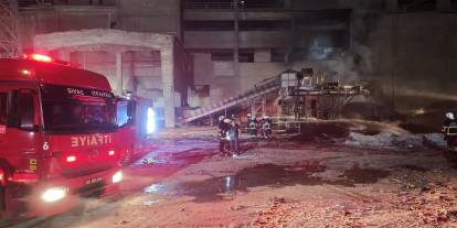 Sivas’ta çimento fabrikasında korkutan yangın