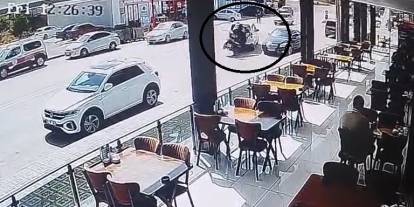 Sivas'ta 2 kişinin yaralandığı kaza kamerada