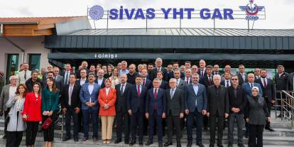 Sivas’ın 75 milyonluk YHT Garı açıldı