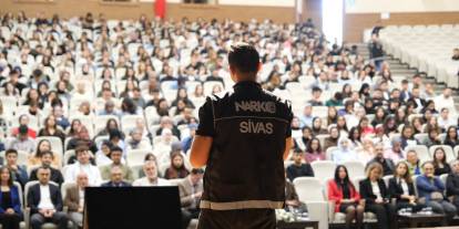 Sivas’ta gençler için farkındalık programı