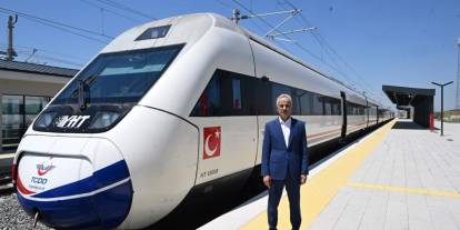 Bakan Uraloğlu: "Hızlı tren ağımızı Avrupa sınırına kadar ulaştırıyoruz"