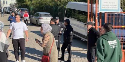 Eski okuluna üniformayla geldi, 8 öğrenciyi bıçakladı