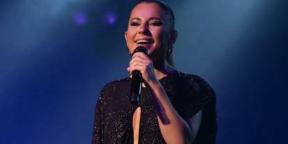 Merdivenden Düşerek Yaralanmıştı! Merve Özbey’den Hastane Paylaşımı!