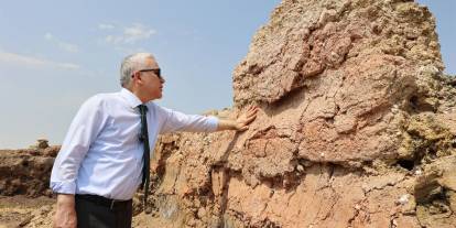 Vali Şimşek: "21. Yüzyılın En Önemli Arkeolojik Keşiflerinden Biri Sivas'ta Yapıldı"