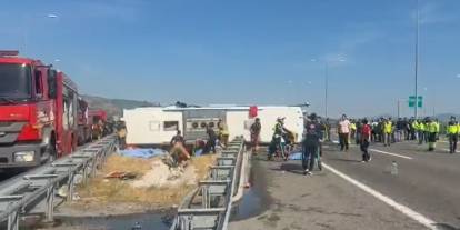 Son dakika: Yolcu otobüsü ile TIR çarpıştı: 11 ölü