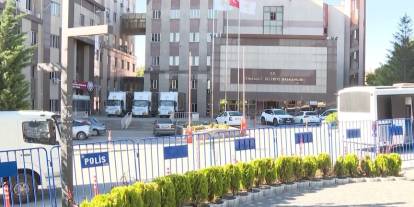 Etimesgut Belediyesine yolsuzluk operasyonu: 25 gözaltı