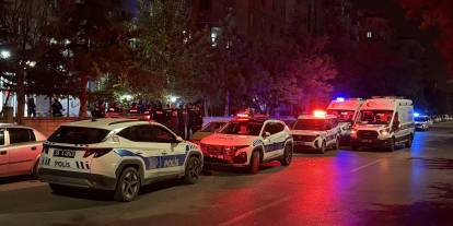 Babasını bıçaklayarak öldürdü, ardından ilaç içti