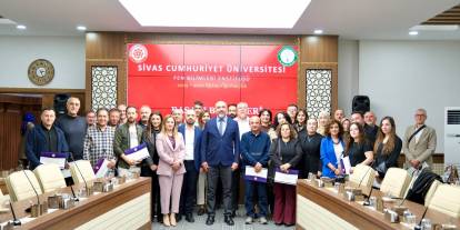 Sivas Cumhuriyet Üniversitesi’nde lisansüstü başarılar ödüllendirildi