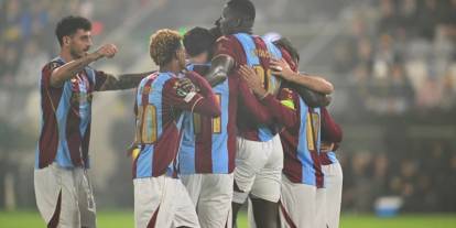 Trabzonspor Avrupa’da Fırtına Gibi Esti! KuPS Kuopio’yu 4 Golle Devirdi!