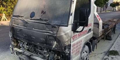 Sivas'ta oto çekicisinde yangın