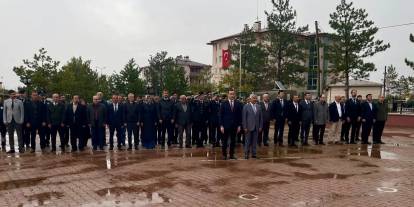 Ulaş’ta Cumhuriyet’in 103. yılı için çelenk sunma töreni