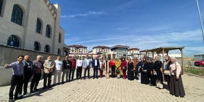 Sivas AK Parti Kadın Kolları sahada