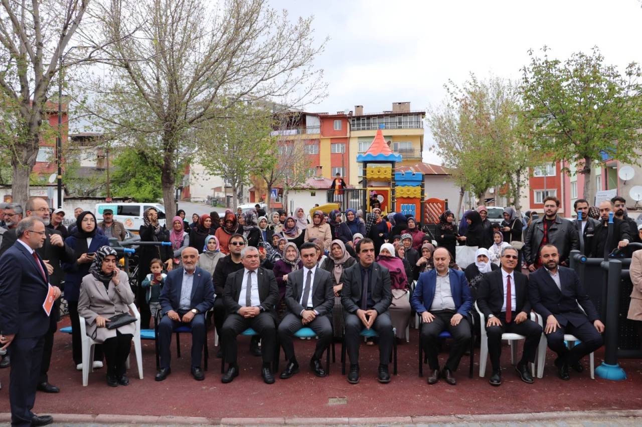 sivasta-yeni-kuran-kursu-acildi-3.jpg