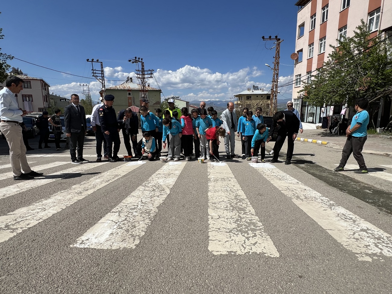 aa-20250507-37869064-37869062-akincilarda-karayolu-guvenligi-ve-trafik-haftasi-kutlandi.jpg