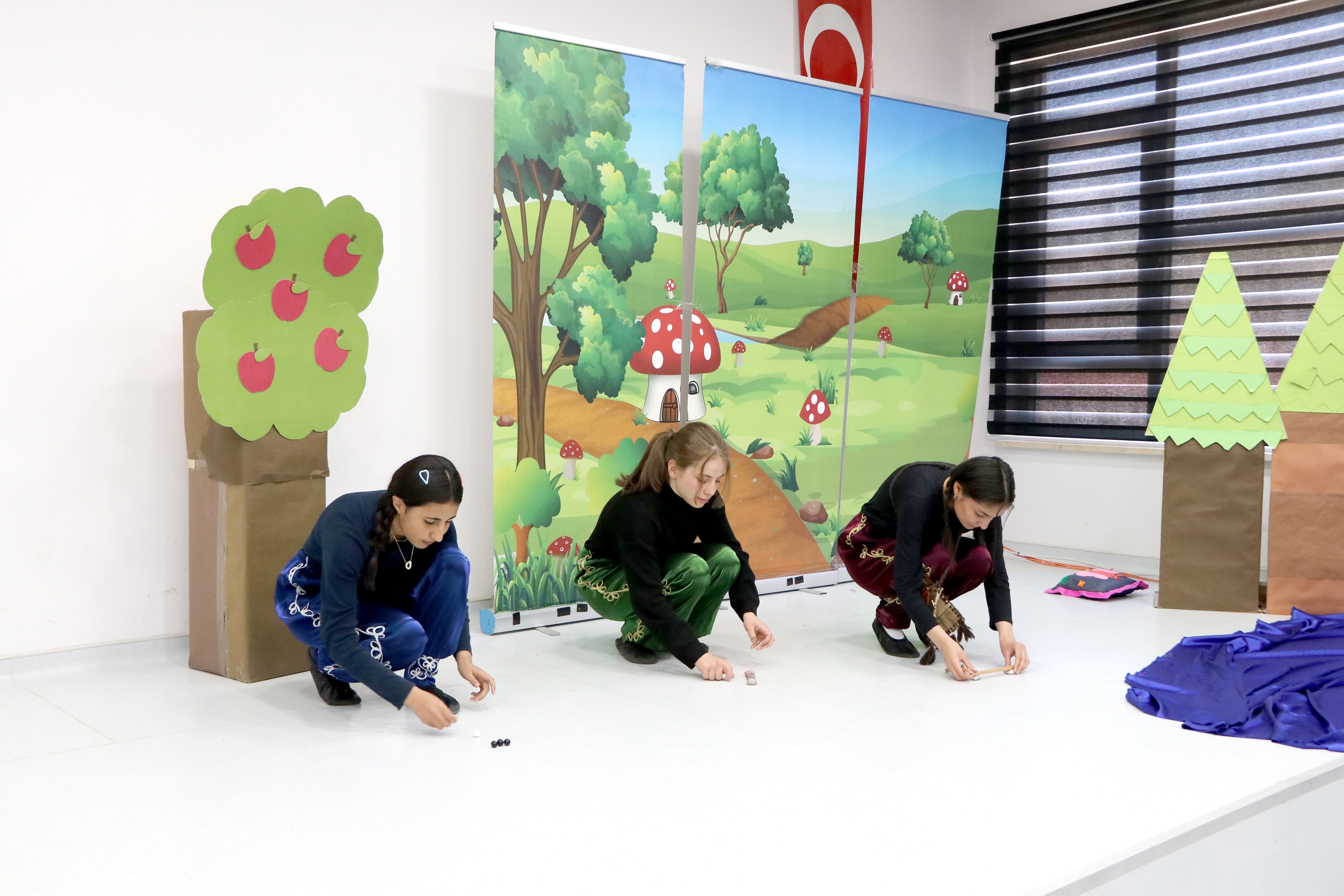 koy-okulunda-cocuklar-hem-ogrendi-hem-eglendi-3.jpg