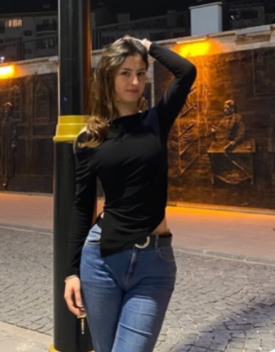 sivasta-evde-bogazlari-kesilerek-olduru-699104-206990.jpg