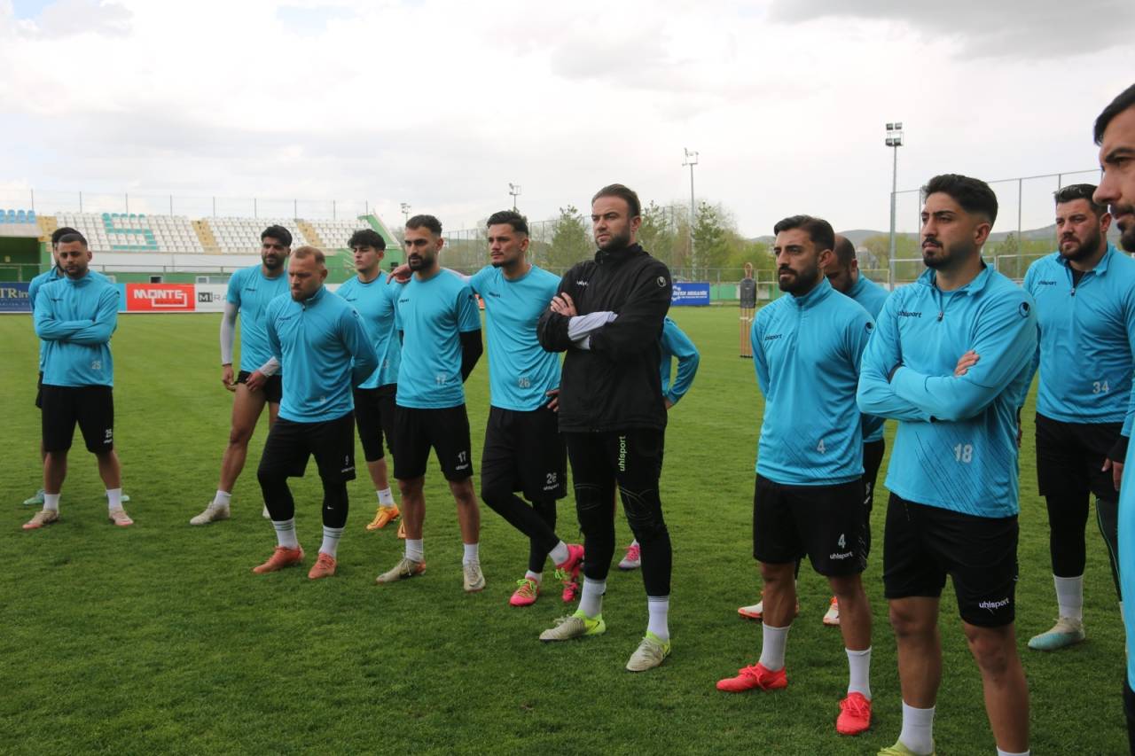 sivas-gucu-belediyespor-play-offa-odaklandi-3.jpeg