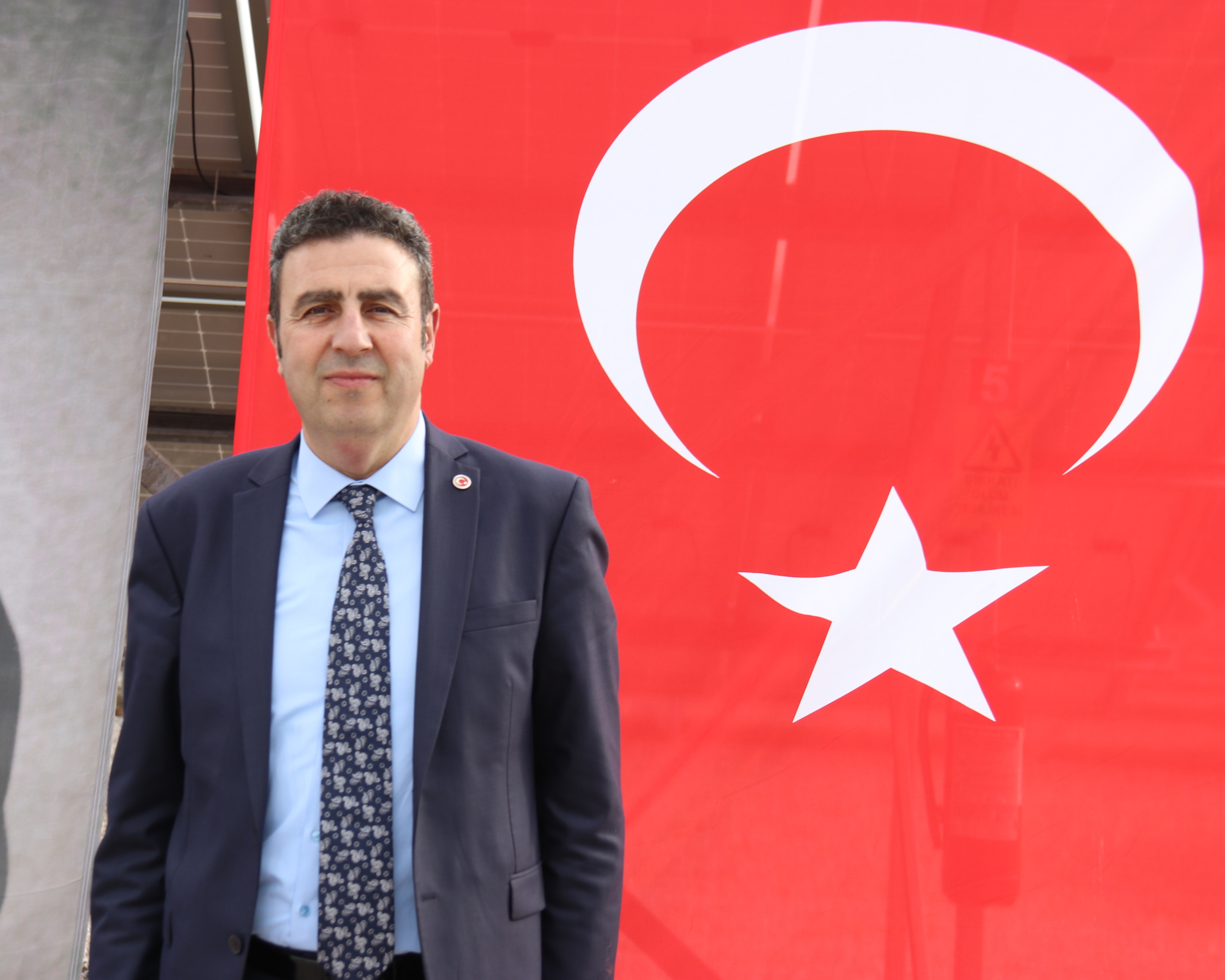 bayrakla-hakan-bsk.jpg
