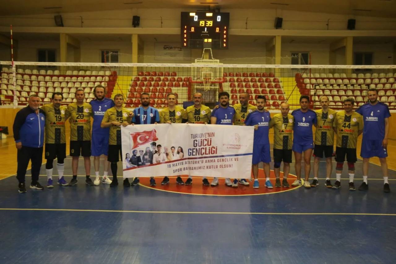 parkede-genclik-ruhu-veteranlar-filede-bulustu-2.jpeg