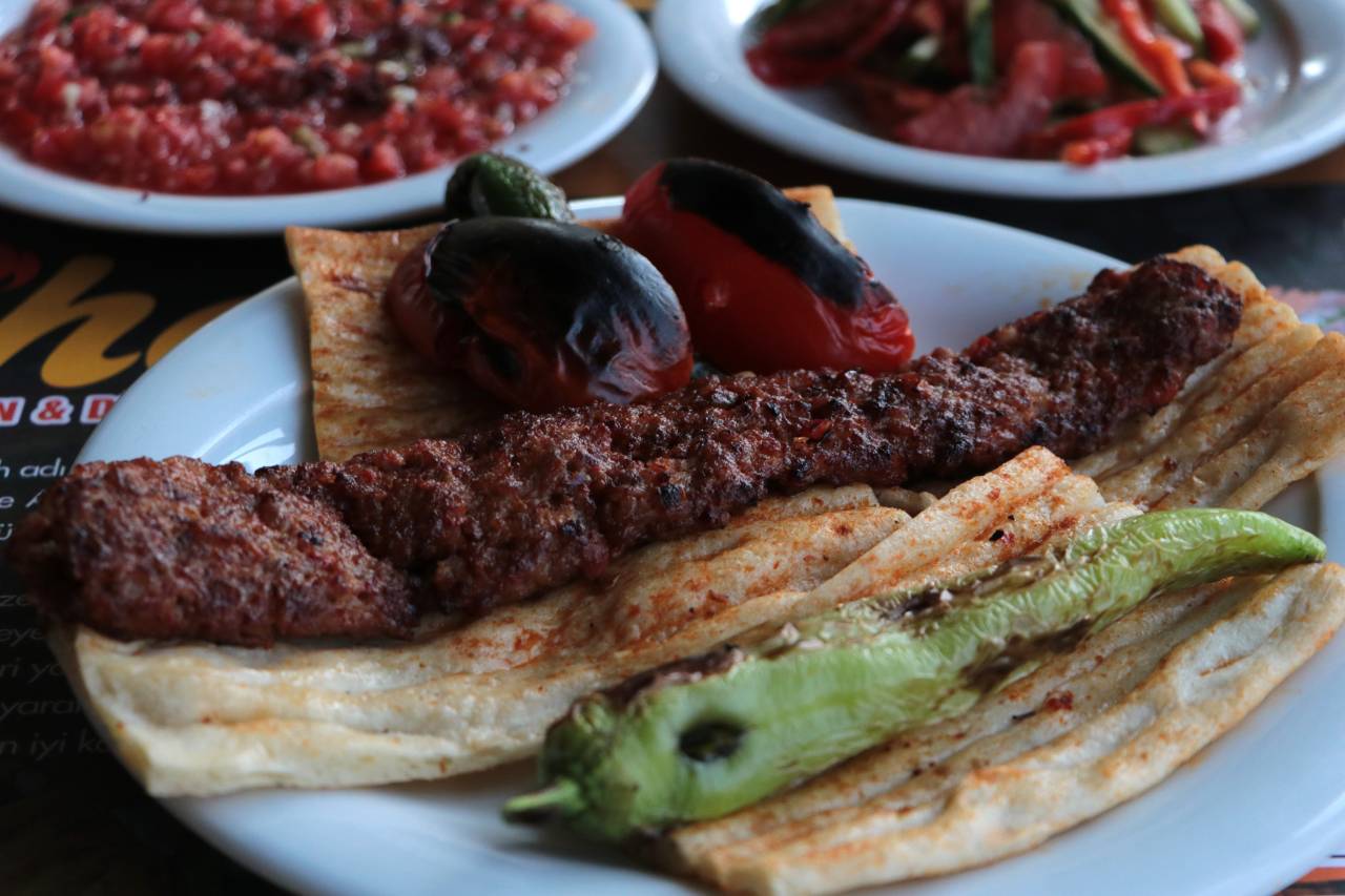 kebap-savaslari-bu-kez-adana-sivasa-ve-tokata-rest-cekti-1.jpg