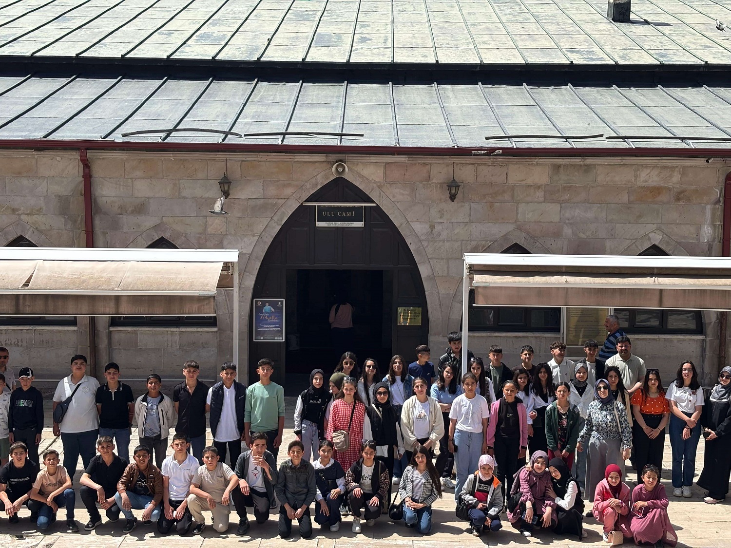 aa-20250525-38075689-38075688-ulas-anadolu-imam-hatip-lisesi-ogrencileri-sivasta-tarihi-mekanlari-gezdi.jpg