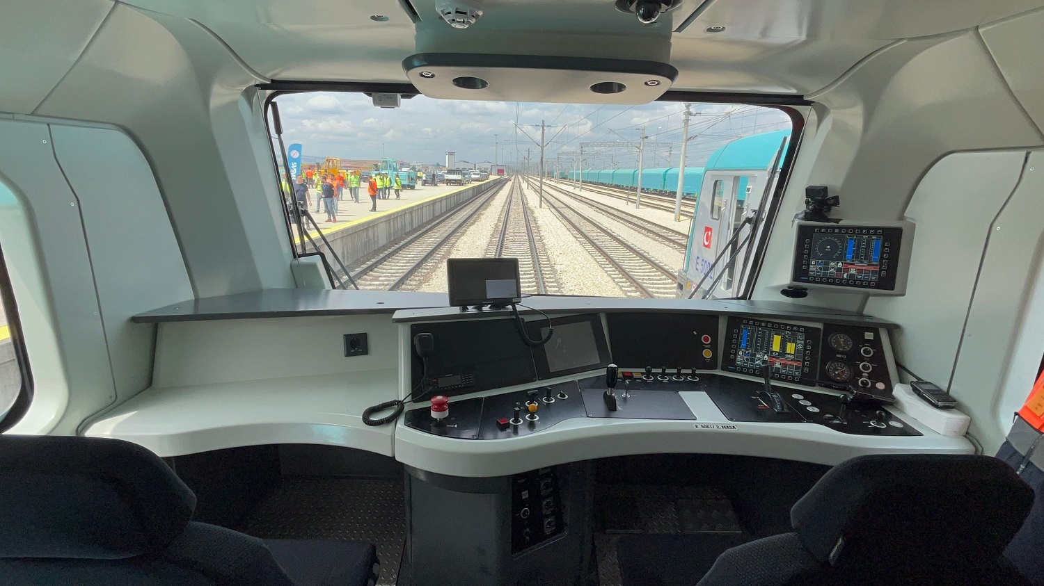 aw466494-15.jpg