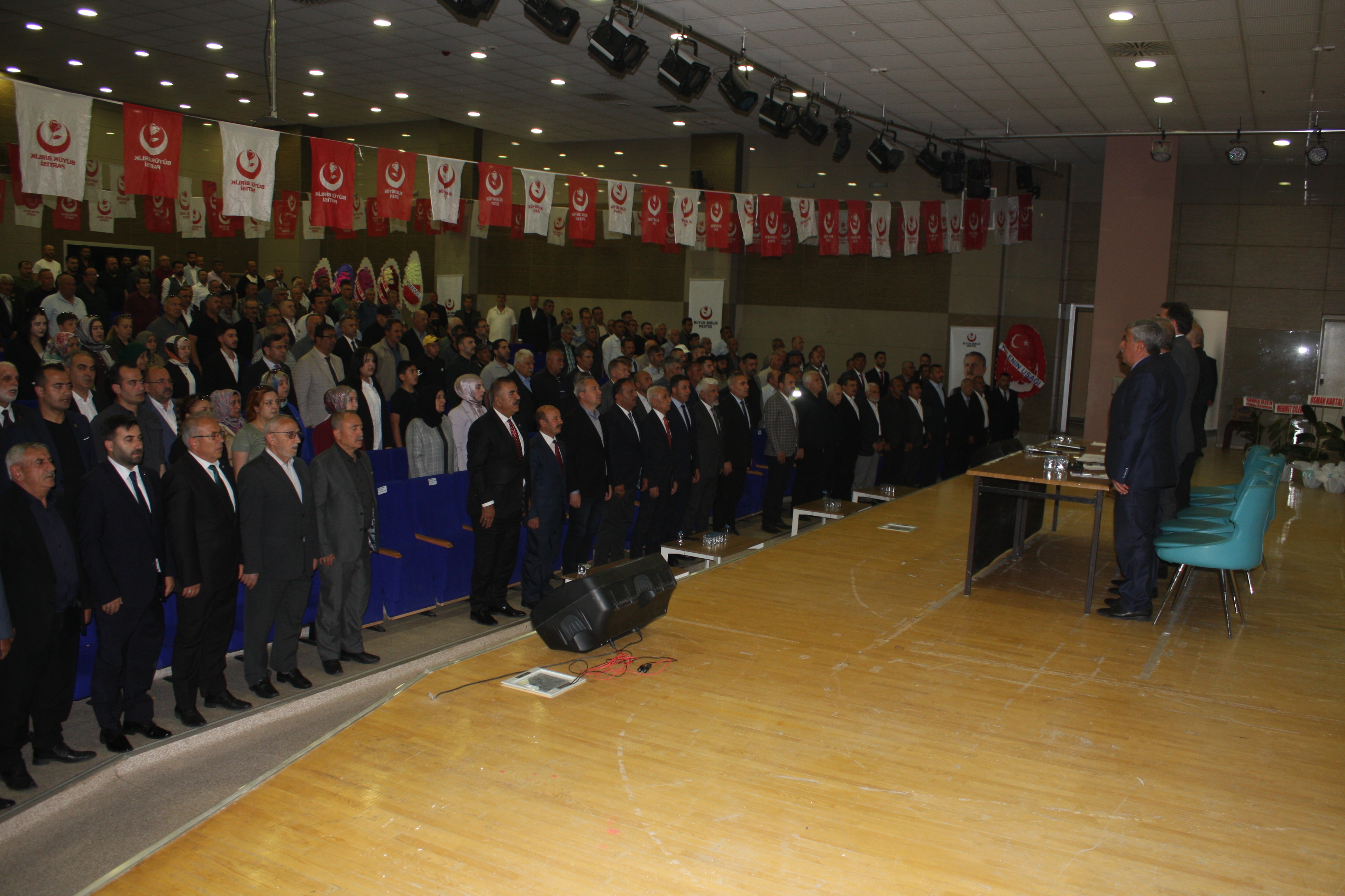 aa-20250602-38158943-38158937-bbp-sarkisla-12-olagan-kongresi-yapildi.jpg