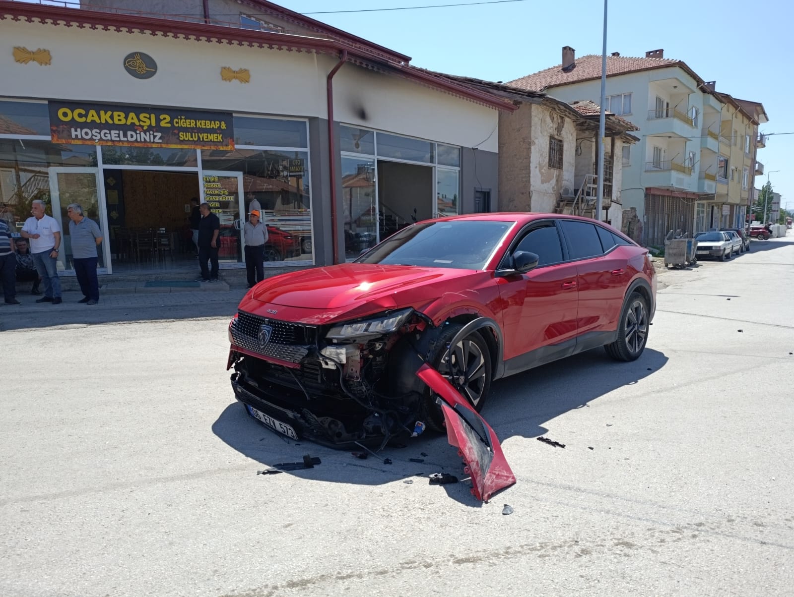 aa-20250610-38235214-38235211-sarkislada-trafik-kazasinda-3-cocuk-yaralandi.jpg