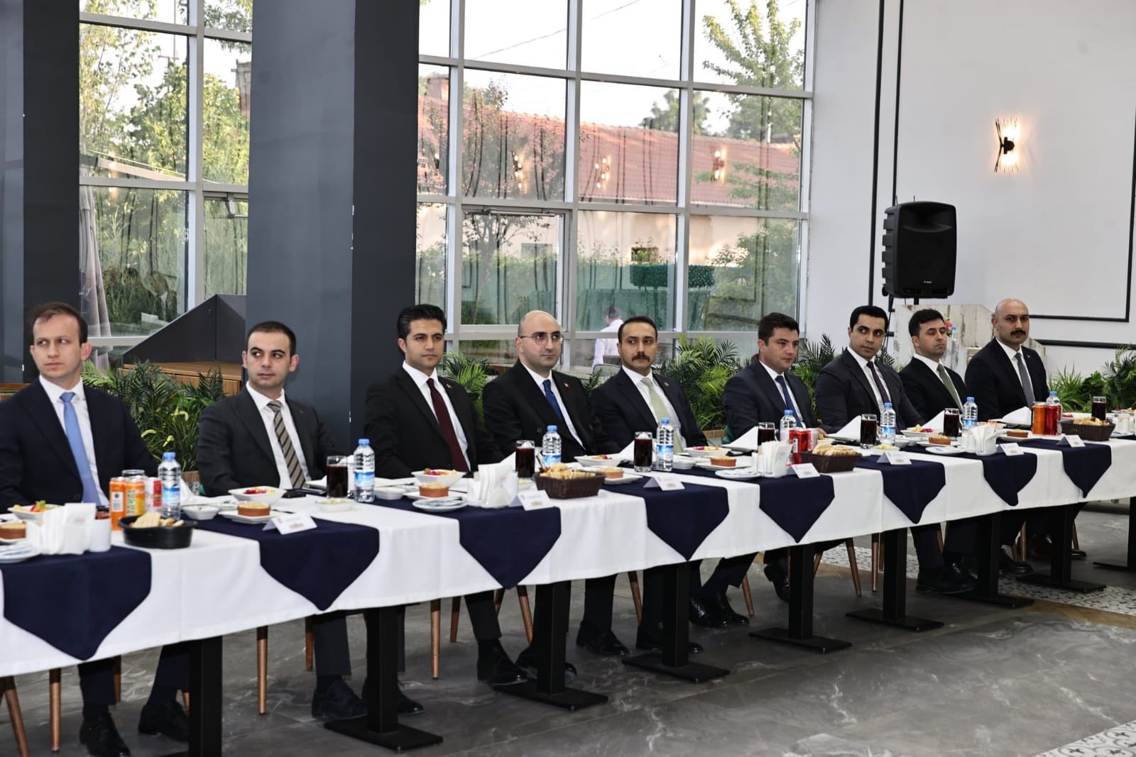 zveriyle-calistilar-yeni-gorev-yerlerine-ugurlandilar-6.jpg