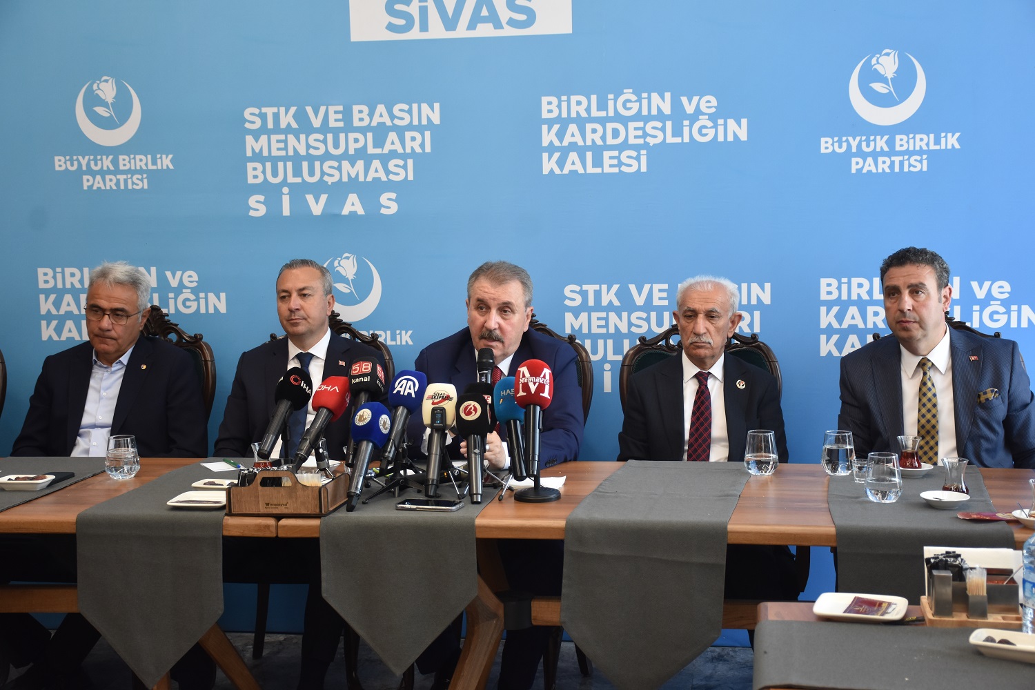 destici-emperyalist-gucler-icin-turkiye-767890-226722.jpg