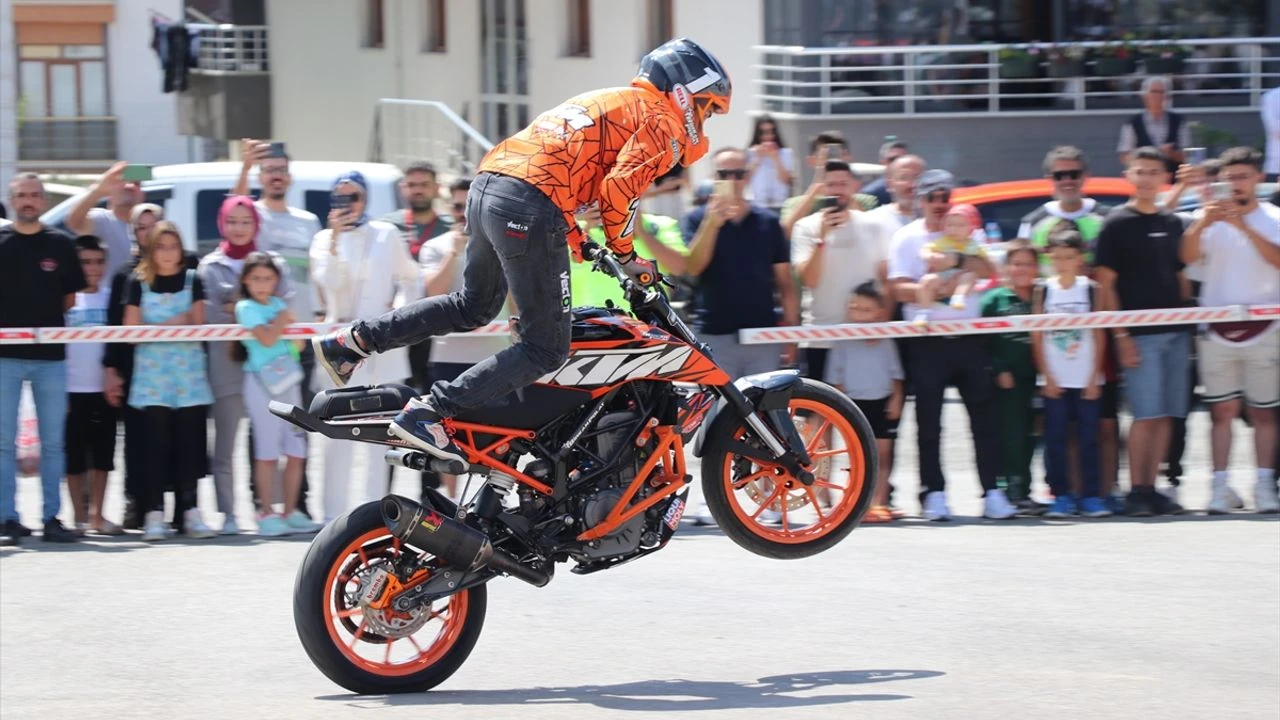 aa-20240831-35530900-35530888-erzincan-3-motosiklet-festivali-basladi.webp