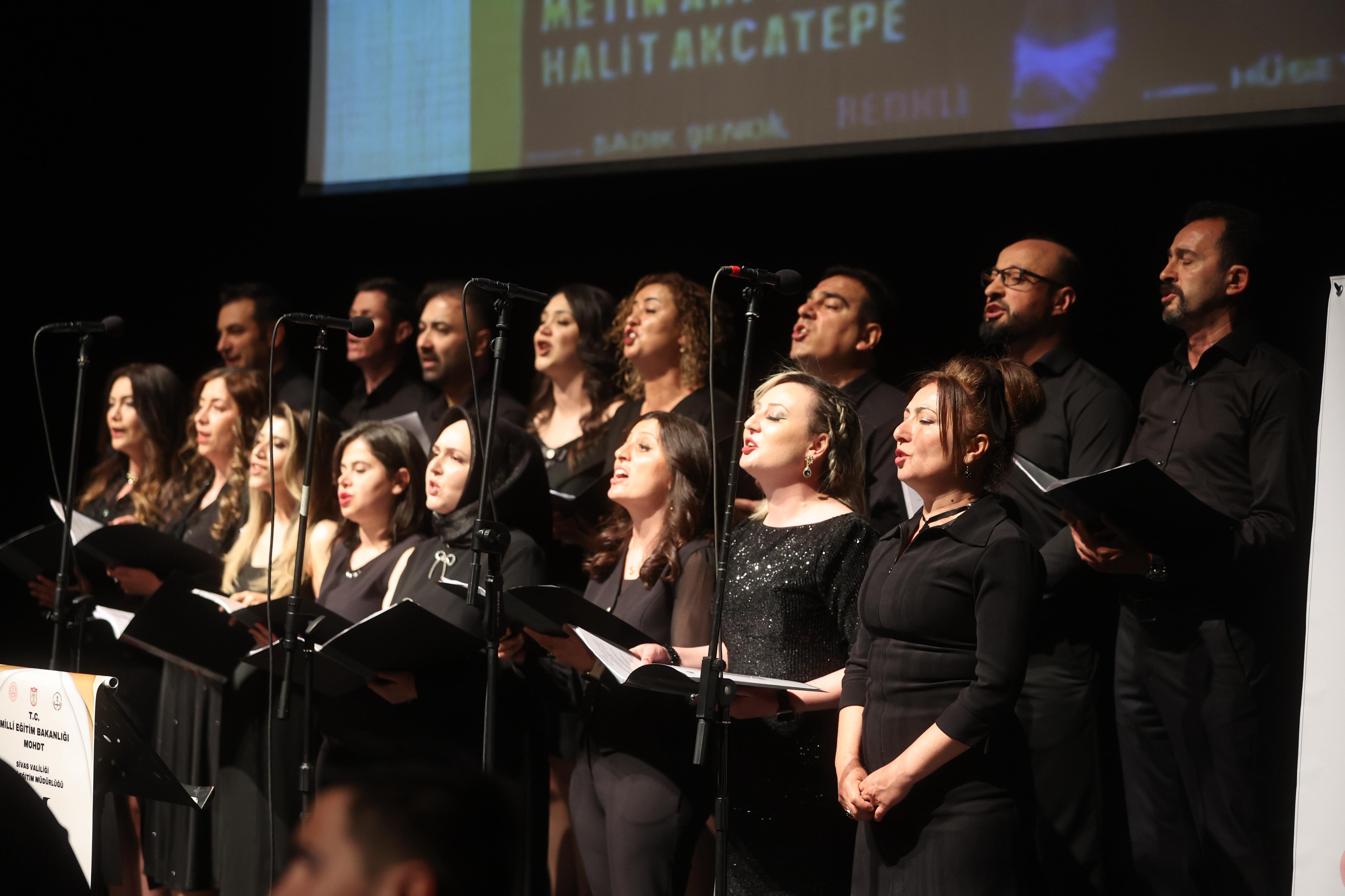 sivasta-maarif-orkestrasi-ilk-konserini-verdi-4.jpg