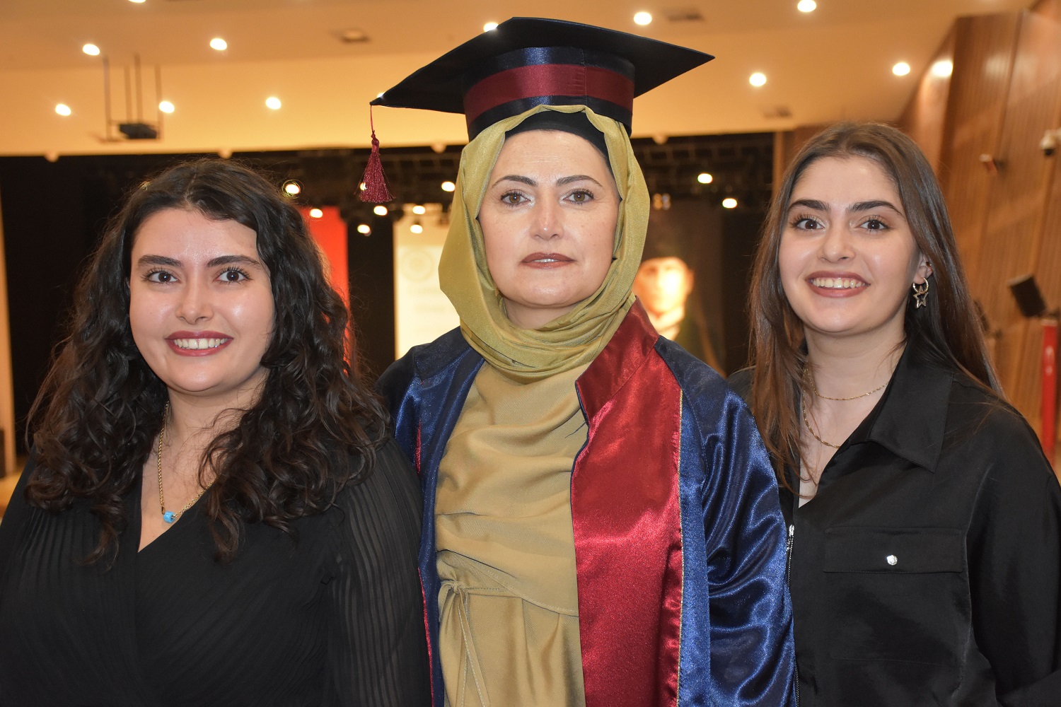 iki-kanseri-yendi-49-yasinda-universite-779423-230392.jpg