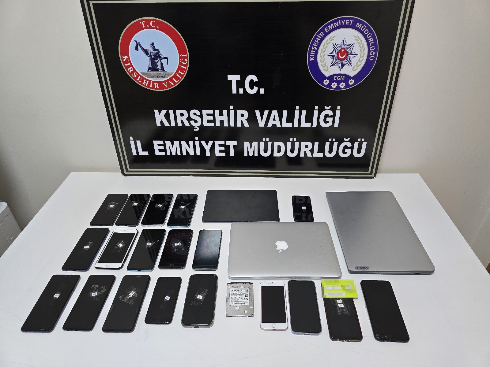 sivastan-bahise-uzanan-yol-safakta-duvara-tosladi.jpg